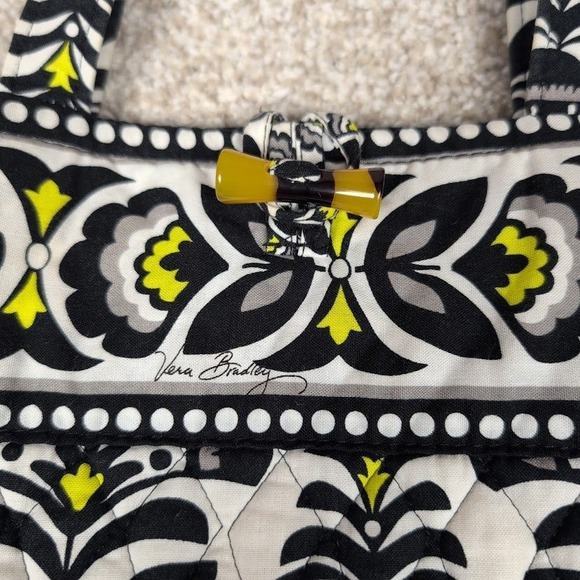 Vera Bradley Fanfare Large Quilted Tote Bag Black White‎ Yellow Floral Pattern - Picture 2 of 5